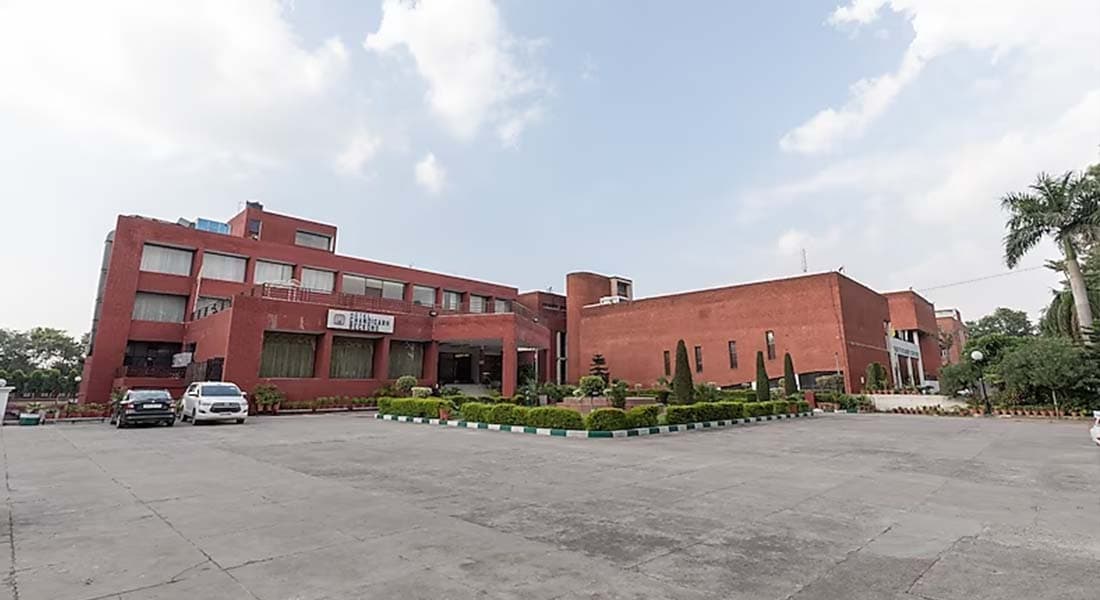 venue-img