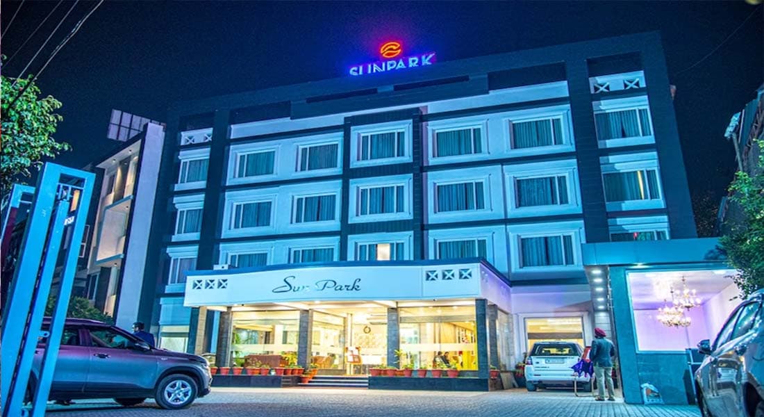 Sun Park Hotel & Banquet - Image 1