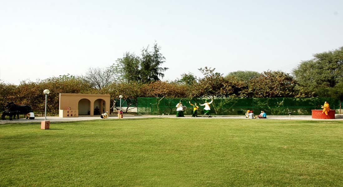 venue-img