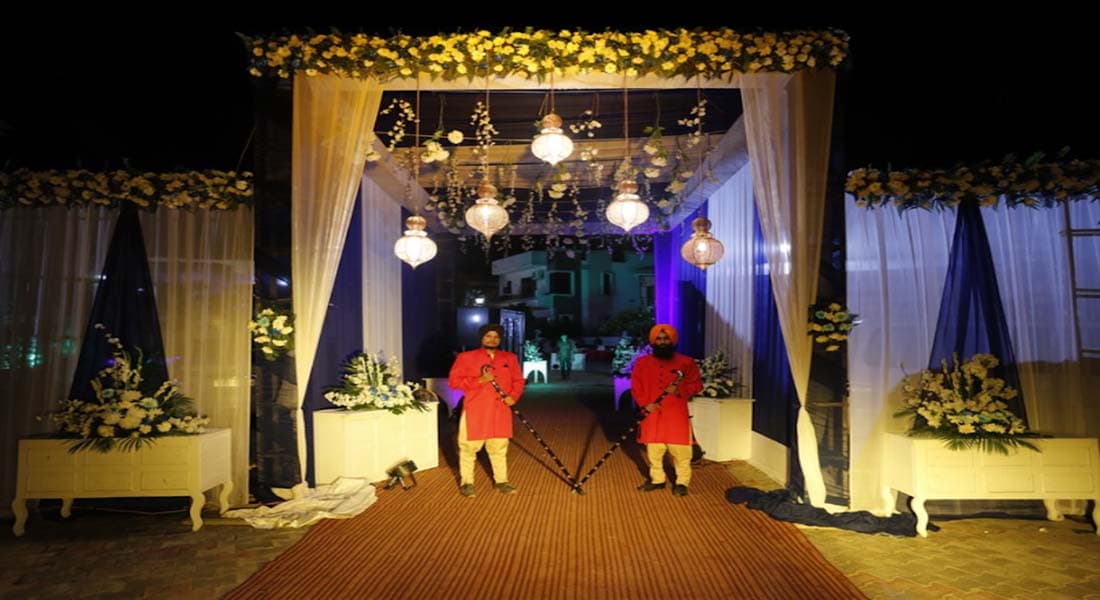 venue-img