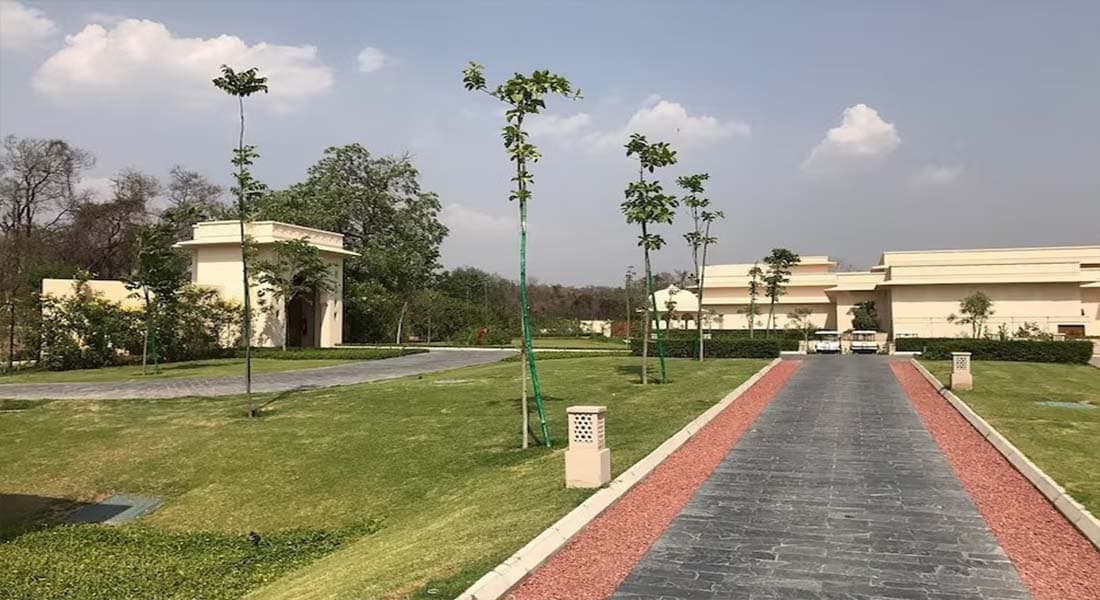 The Oberoi Sukhvilas Spa Resort - Image 3