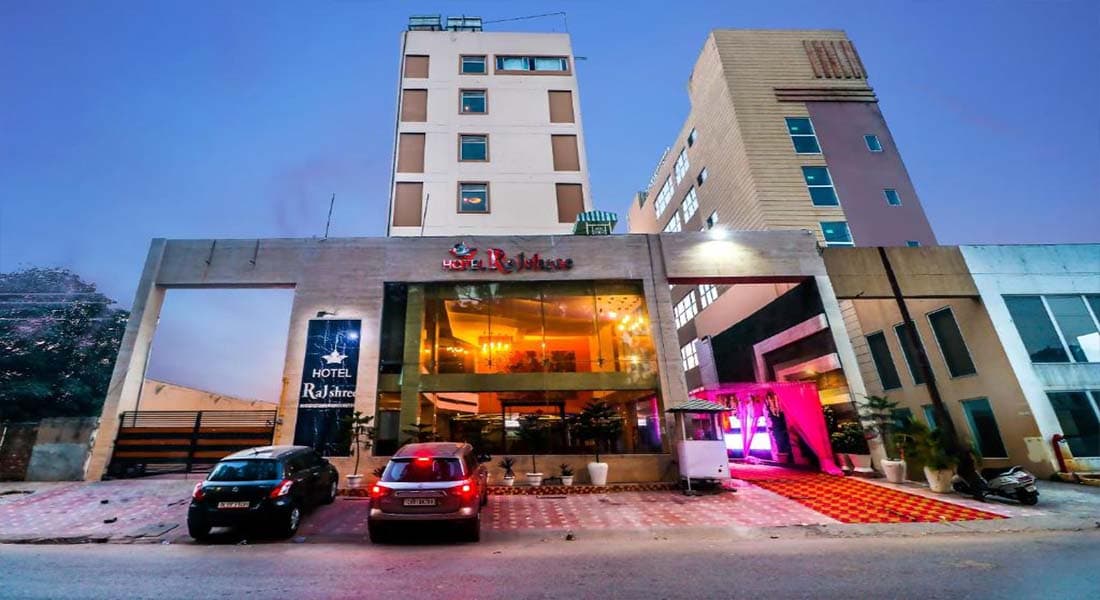 Hotel Rajshree - Image 1