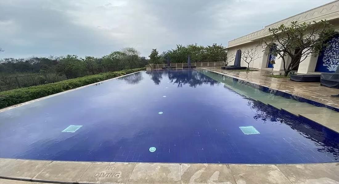 venue-img