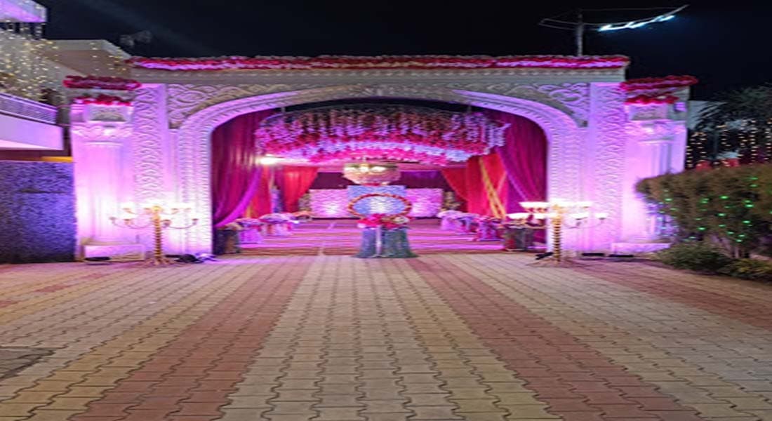 venue-img