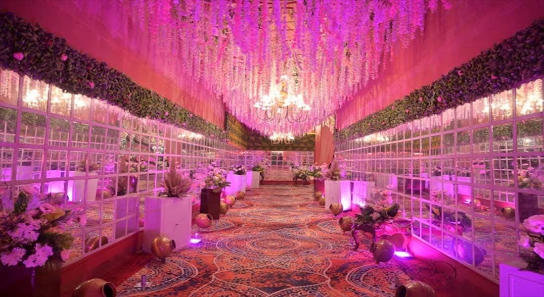 venue-img